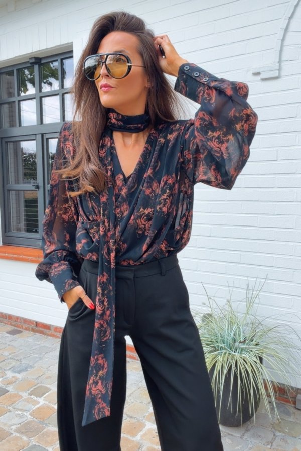 LEEAN BLOUSE