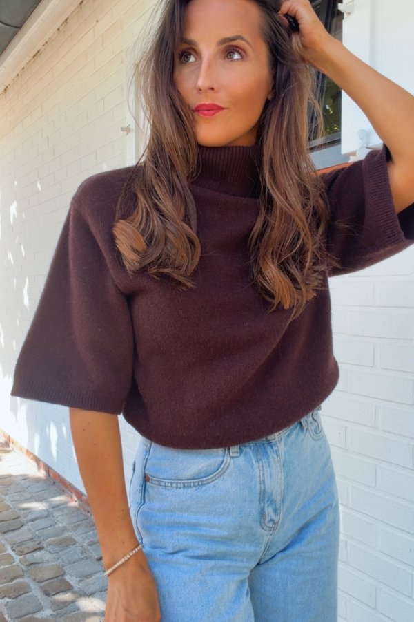 EMILA COL PULL