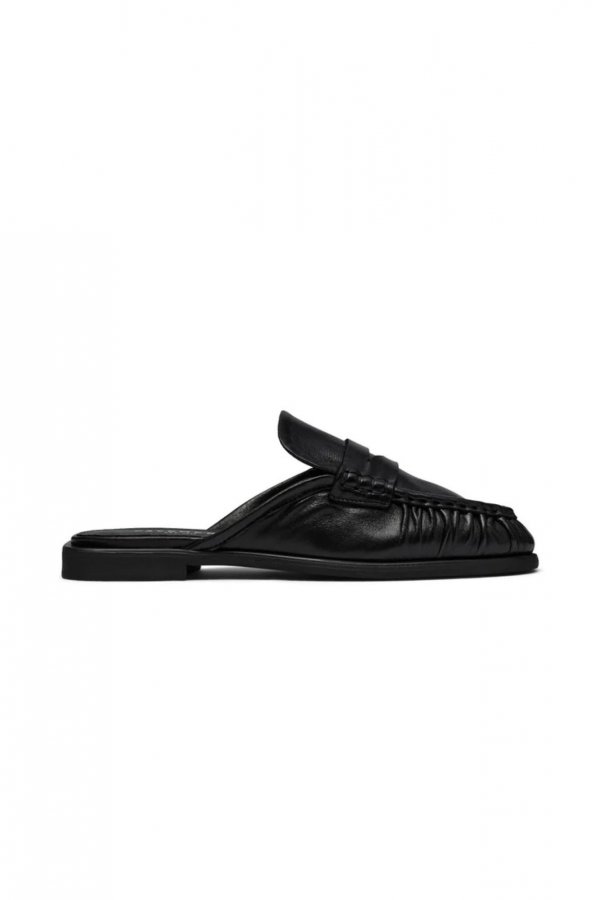 ELMIRA LEATHER MULE