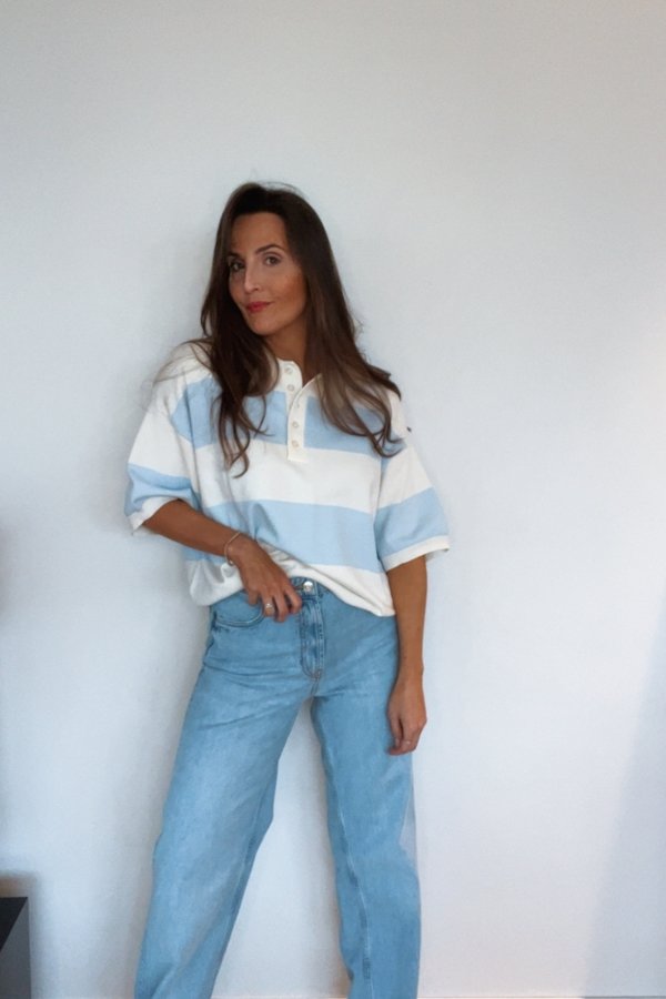 THE STRAIGT FIT RUFFLE 